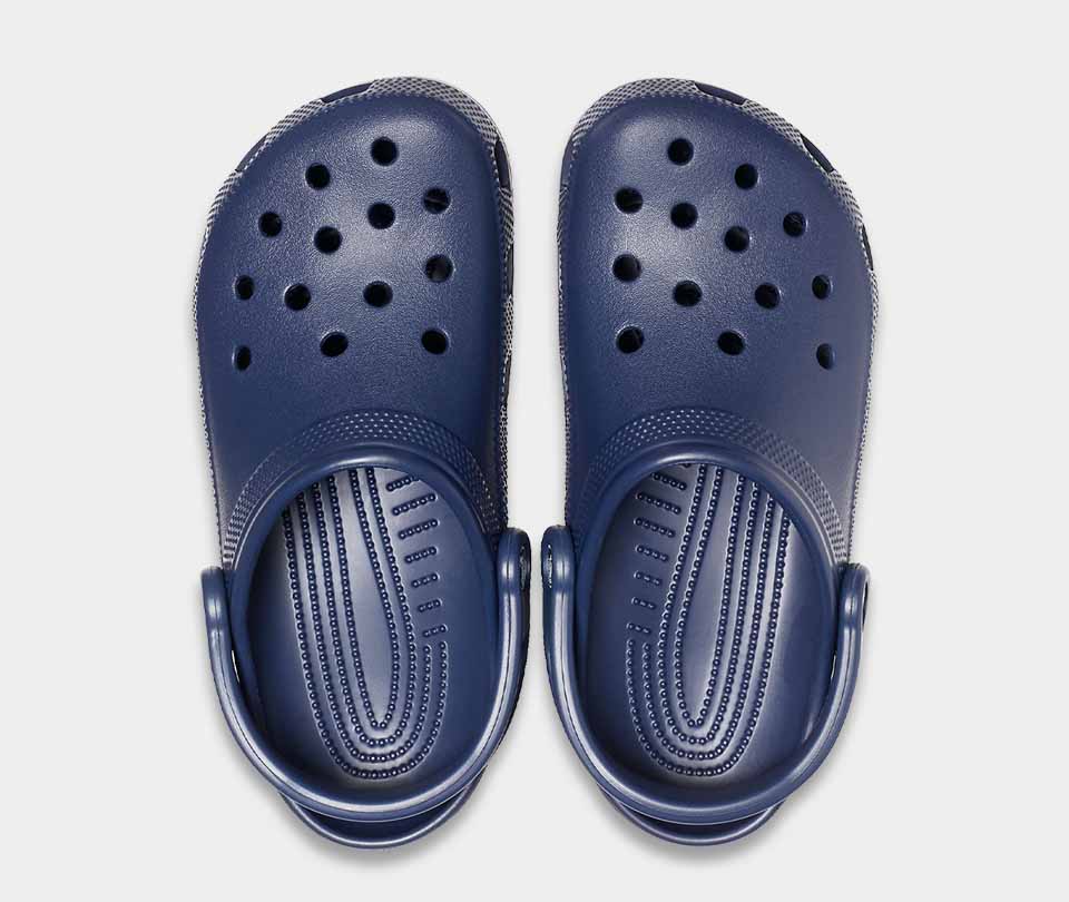 crocs classic 23