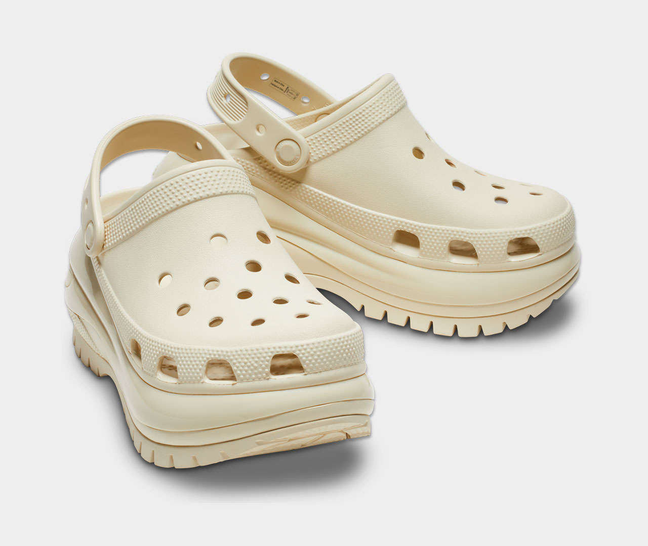 crocs classic mega crush 8