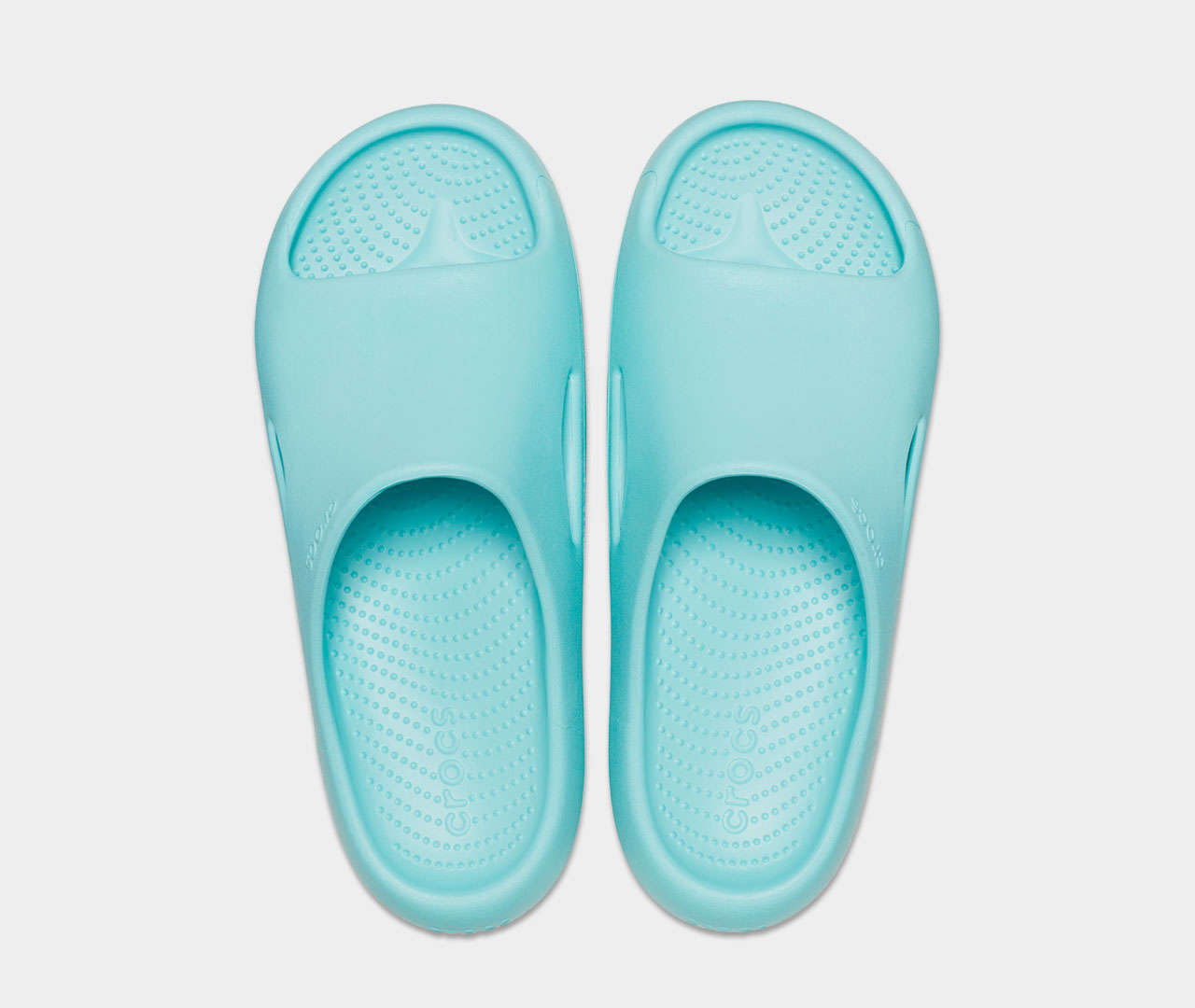 crocs mellow recovery slide 12