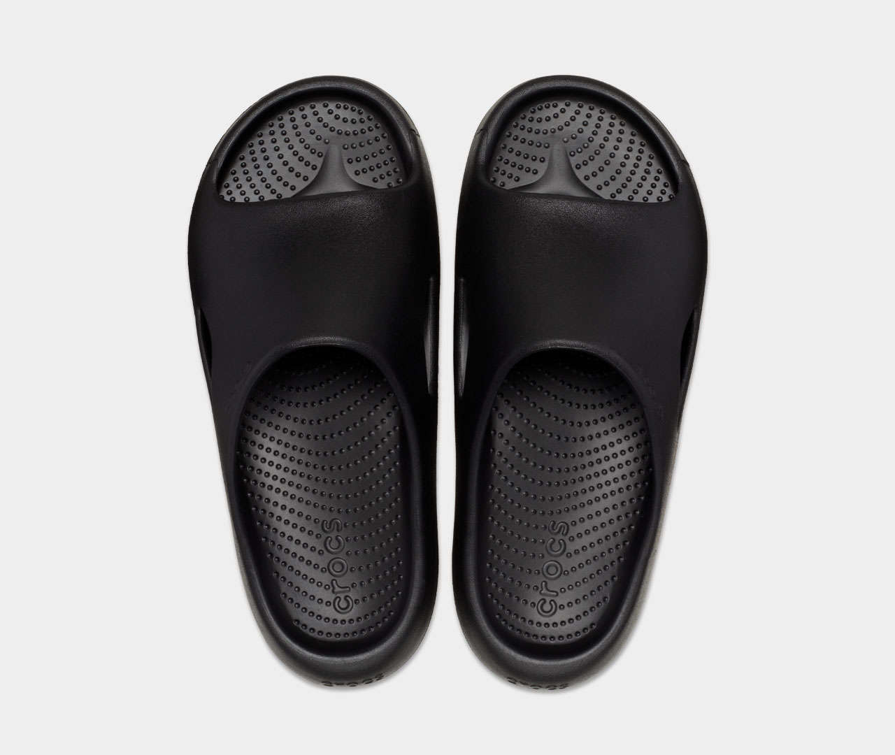 crocs mellow recovery slide 2