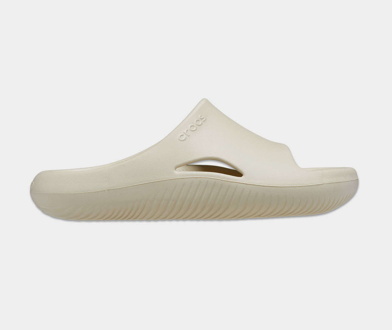 crocs mellow recovery slide 4